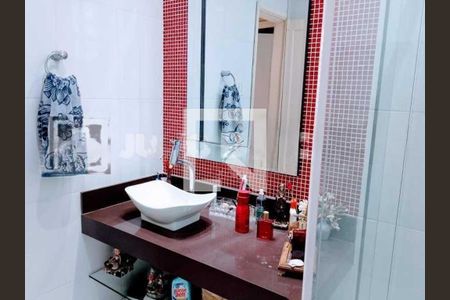 Casa à venda com 80m², 2 quartos e 1 vaga