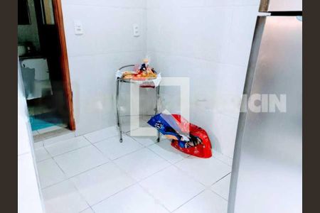 Casa à venda com 80m², 2 quartos e 1 vaga