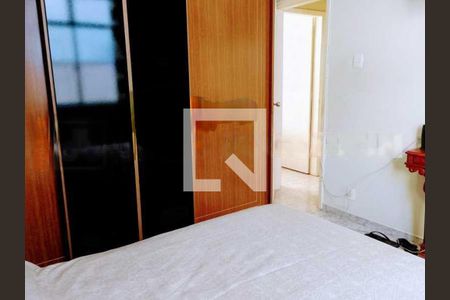 Casa à venda com 80m², 2 quartos e 1 vaga