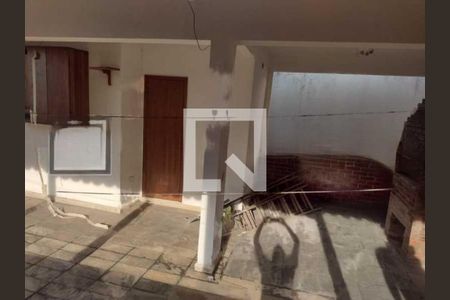 Casa de condomínio à venda com 169m², 4 quartos e 1 vaga
