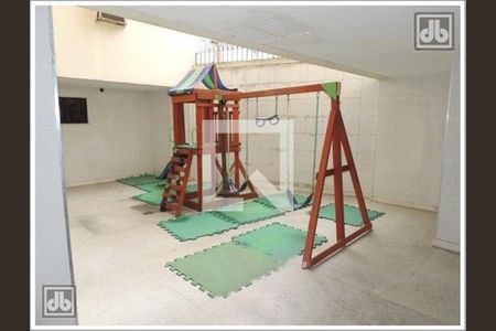 Apartamento à venda com 92m², 2 quartos e 1 vaga