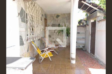 Casa à venda com 122m², 5 quartos e 1 vaga