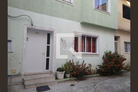 Casa à venda com 101m², 3 quartos e 1 vaga
