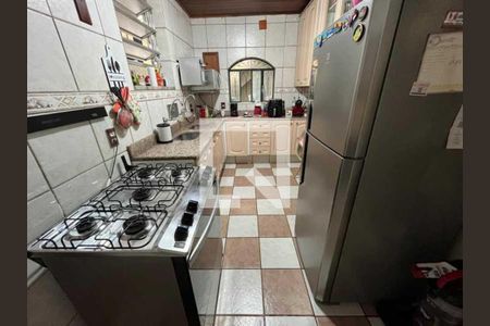 Casa de condomínio à venda com 161m², 3 quartos e 1 vaga