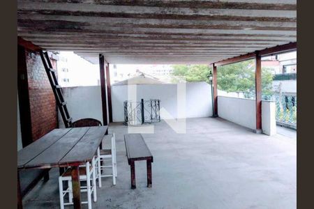 Casa de condomínio à venda com 161m², 3 quartos e 1 vaga