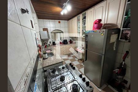 Casa de condomínio à venda com 161m², 3 quartos e 1 vaga