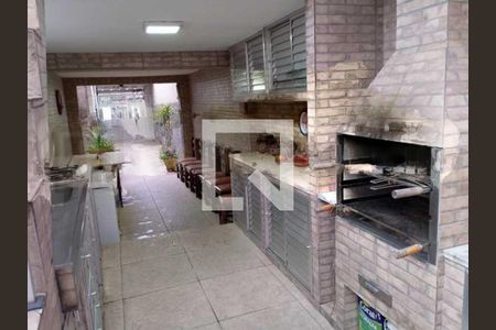 Casa à venda com 270m², 4 quartos e 2 vagas