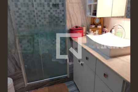 Casa à venda com 270m², 4 quartos e 2 vagas