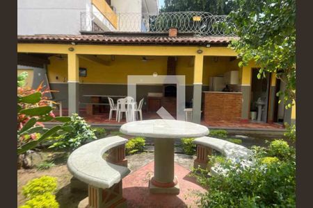 Casa à venda com 374m², 3 quartos e 6 vagas