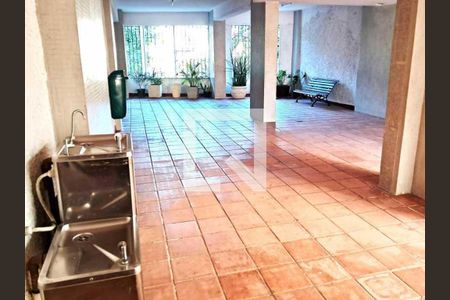 Apartamento à venda com 71m², 2 quartos e 1 vaga