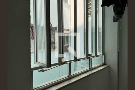 Apartamento à venda com 77m², 2 quartos e 1 vaga