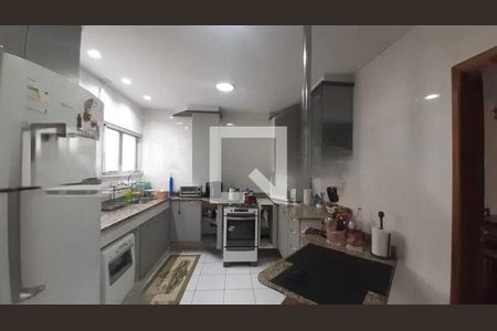 Apartamento à venda com 207m², 4 quartos e 2 vagas
