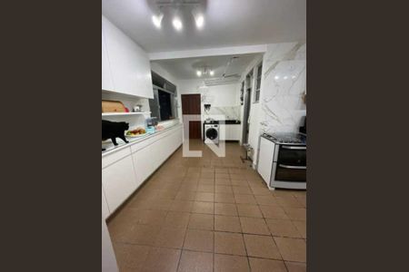 Apartamento à venda com 131m², 3 quartos e 2 vagas