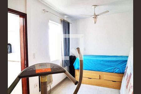 Casa à venda com 70m², 4 quartos e sem vaga