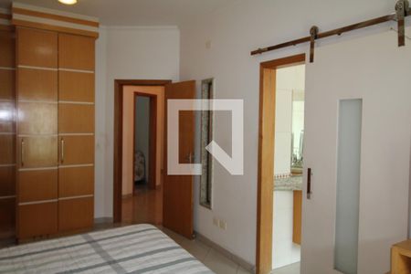 Casa à venda com 419m², 5 quartos e 6 vagasQuarto 1