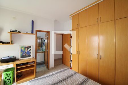 Casa à venda com 419m², 5 quartos e 6 vagasQuarto 4