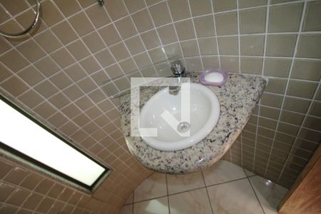 Casa à venda com 419m², 5 quartos e 6 vagasEdícula - Banheiro 2