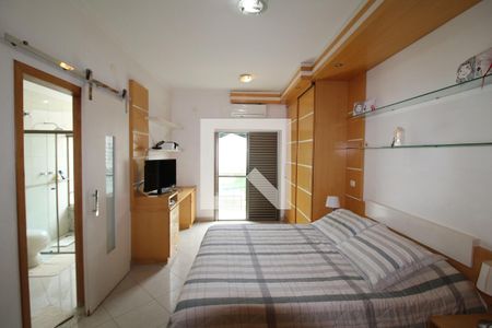 Casa à venda com 419m², 5 quartos e 6 vagasQuarto 2