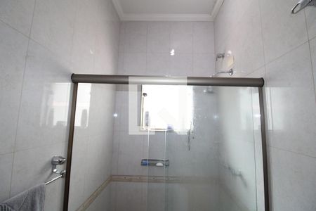 Casa à venda com 419m², 5 quartos e 6 vagasQuarto 4 - Banheiro