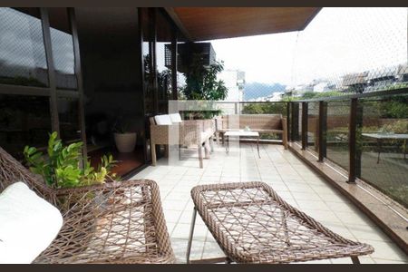 Apartamento à venda com 300m², 4 quartos e 4 vagas
