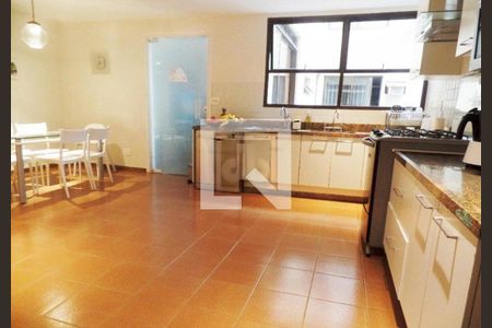 Apartamento à venda com 300m², 4 quartos e 4 vagas
