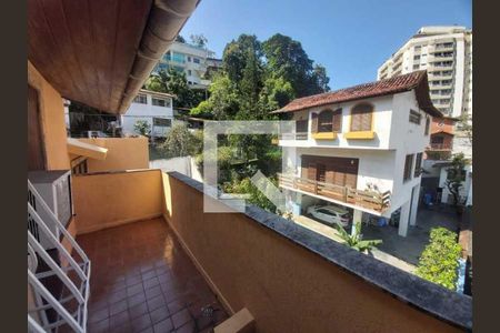 Casa à venda com 263m², 3 quartos e 6 vagas