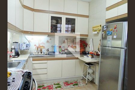 Apartamento à venda com 228m², 4 quartos e 3 vagas