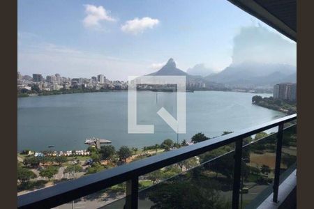 Apartamento à venda com 210m², 4 quartos e 2 vagas