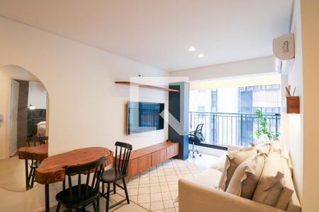 Sala/Cozinha de apartamento para alugar com 1 quarto, 32m² em Campo Belo, São Paulo