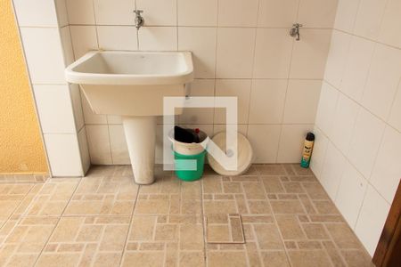 Casa à venda com 180m², 3 quartos e 4 vagas Casa à venda com 180m², 3 quartos e 4 vagasÁREA DE SERVIÇO