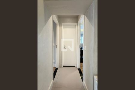 Apartamento à venda com 65m², 2 quartos e 2 vagasCorredor