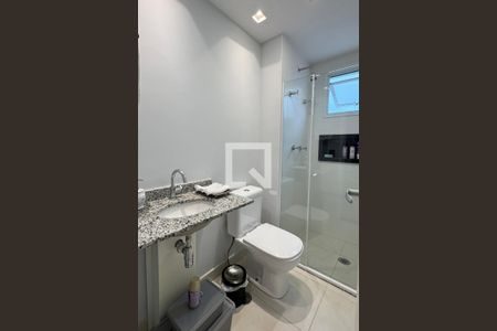 Apartamento à venda com 65m², 2 quartos e 2 vagasBanheiro Corredor