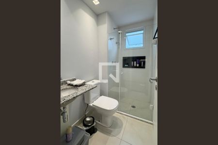 Apartamento à venda com 65m², 2 quartos e 2 vagasBanheiro Corredor