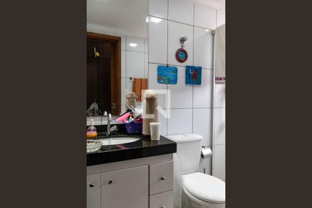 Apartamento à venda com 110m², 4 quartos e 2 vagas Apartamento à venda com 110m², 4 quartos e 2 vagasBanheiro da Suíte
