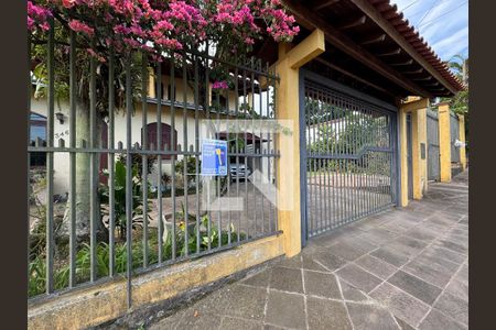 Casa para alugar com 110m², 3 quartos e 1 vaga Casa para alugar com 110m², 3 quartos e 1 vagaFachada