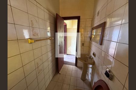 Casa para alugar com 110m², 3 quartos e 1 vaga Casa para alugar com 110m², 3 quartos e 1 vagaBanheiro