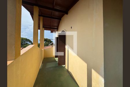Casa para alugar com 110m², 3 quartos e 1 vaga Casa para alugar com 110m², 3 quartos e 1 vagaVaranda