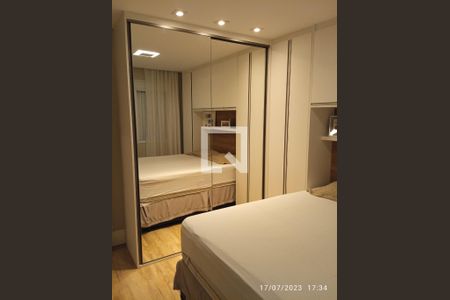 Apartamento à venda com 122m², 3 quartos e 2 vagas Apartamento à venda com 122m², 3 quartos e 2 vagasQuarto