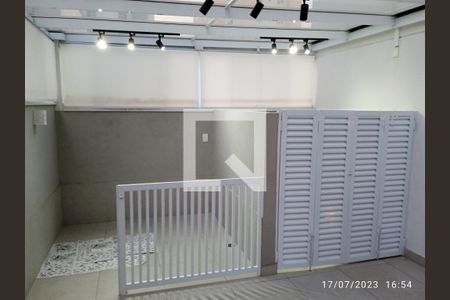 Apartamento à venda com 122m², 3 quartos e 2 vagas Apartamento à venda com 122m², 3 quartos e 2 vagasLavanderia