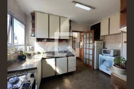 Apartamento à venda com 156m², 4 quartos e 3 vagas