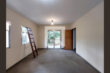 Casa à venda com 570m², 4 quartos e 5 vagasEscritório