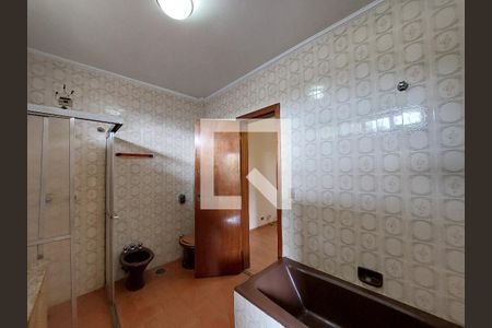 Casa à venda com 570m², 4 quartos e 5 vagasBanheiro3 Quartos 2e3