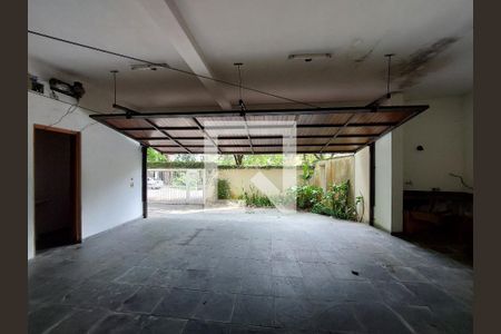 Casa à venda com 570m², 4 quartos e 5 vagasGaragem