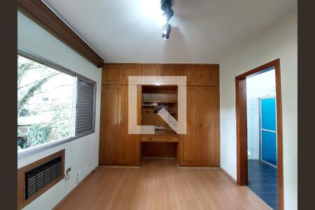 Casa à venda com 570m², 4 quartos e 5 vagasQuarto 1