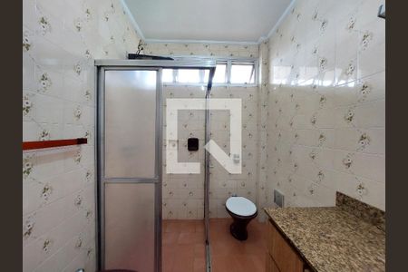 Casa à venda com 570m², 4 quartos e 5 vagasBanheiro Suíte 2