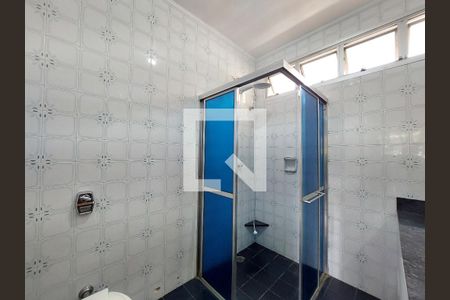 Casa à venda com 570m², 4 quartos e 5 vagasBanheiro Suíte 1