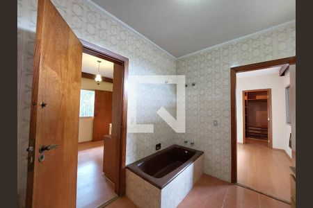 Casa à venda com 570m², 4 quartos e 5 vagasBanheiro3 Quartos 2e3