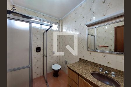 Casa à venda com 570m², 4 quartos e 5 vagasBanheiro Suíte 2