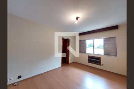 Casa à venda com 570m², 4 quartos e 5 vagasQuarto 2