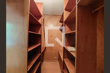 Casa à venda com 570m², 4 quartos e 5 vagasQuarto 3